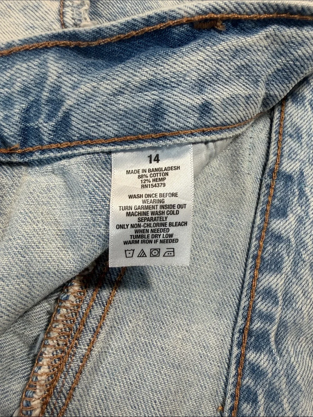Aeropostale 90s Baggy Light Distressed Denim Shorts, 14